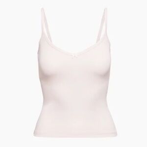 Aritzia Sunday Best // Gracie Hip Tank